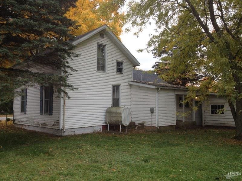 720 N Cavin St, Ligonier, IN 46767 photo 3