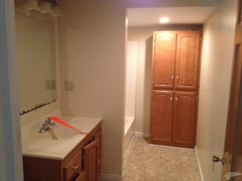 720 N Cavin St, Ligonier, IN 46767 photo 10