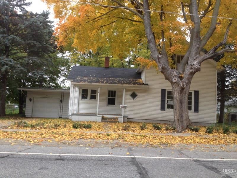 720 N Cavin St, Ligonier, IN 46767 photo 1