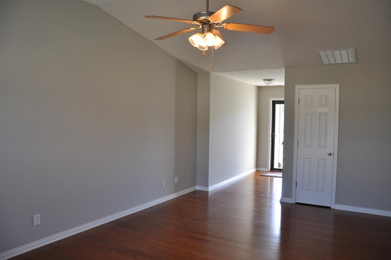 3504 Yale Dr, Evansville, IN 47711 photo 5