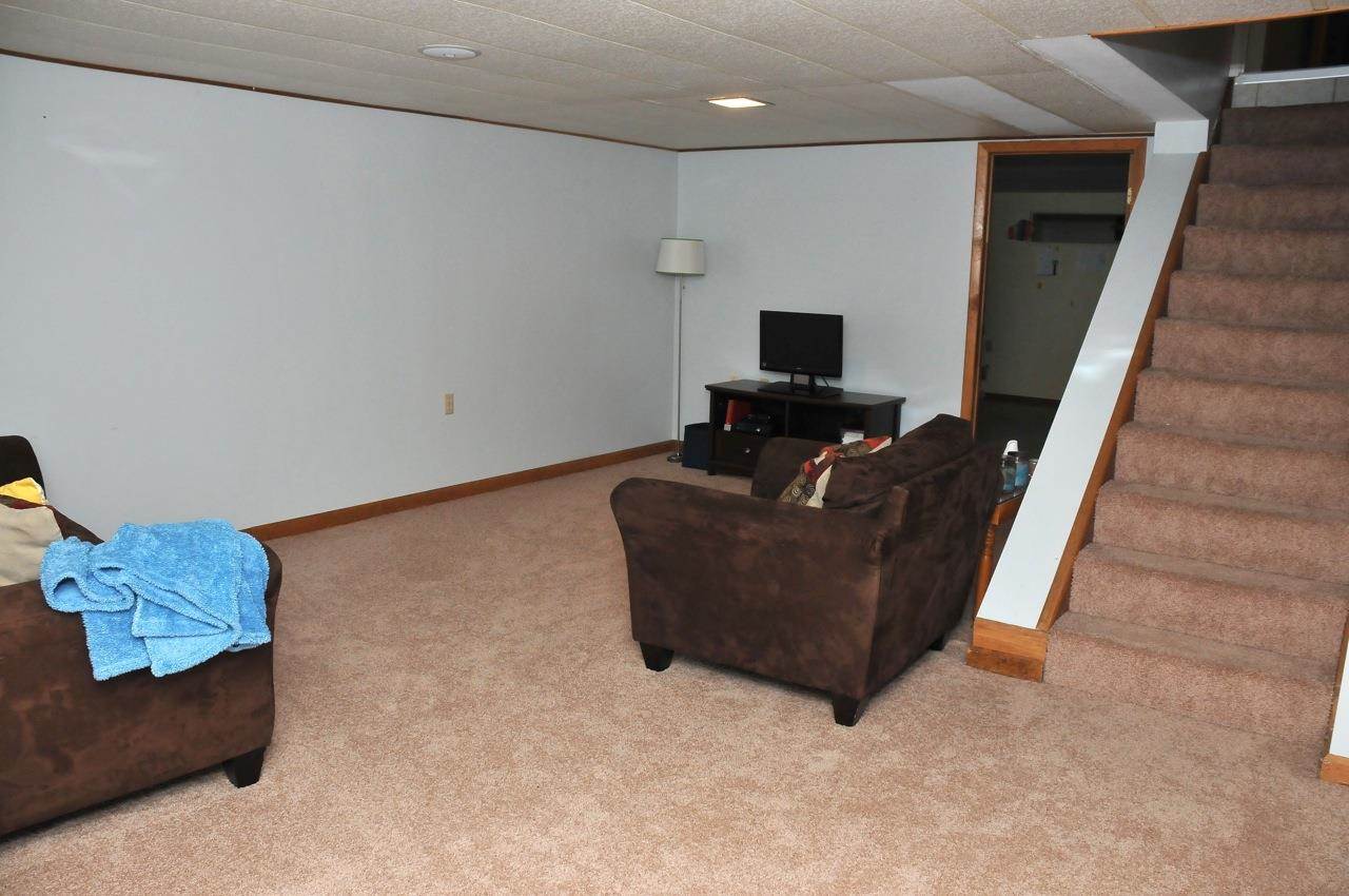 1805 Barclay Dr, Goshen, IN 46528 photo 16
