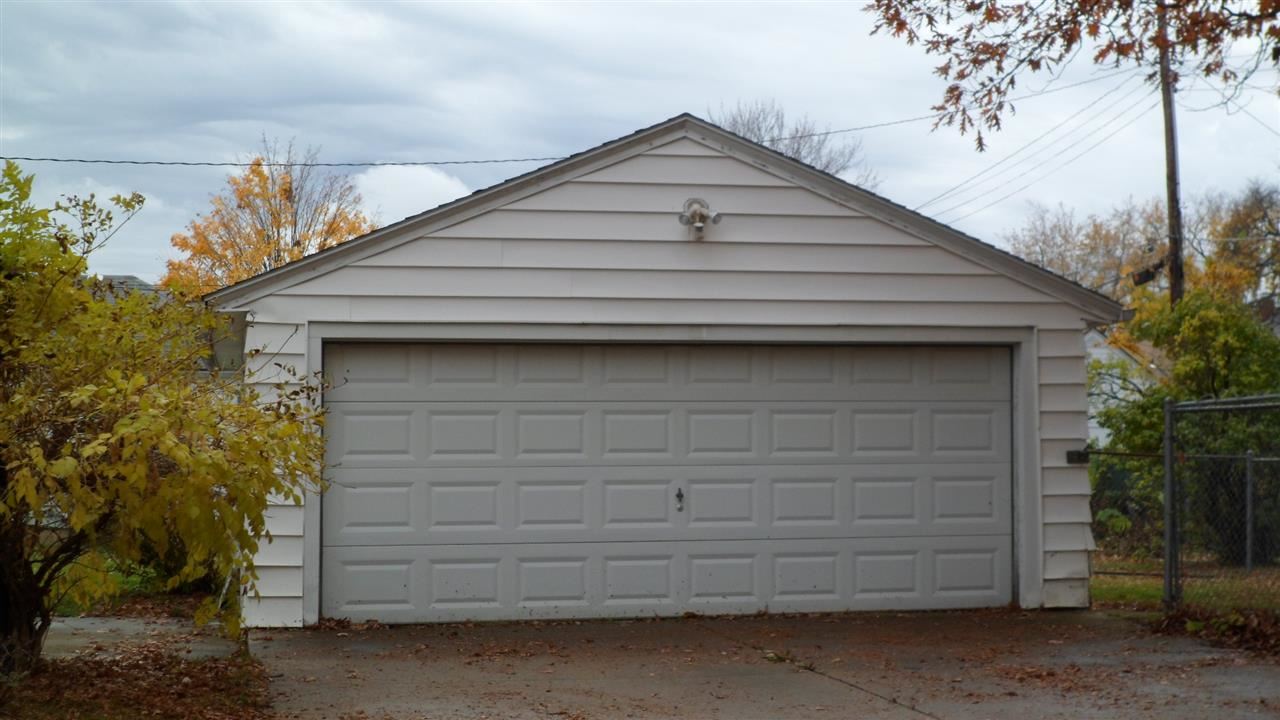 2621 Carew St, Fort Wayne, IN 46805 photo 4