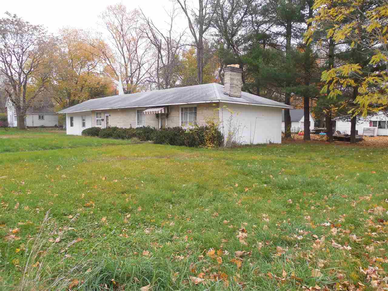 209 S Fifth St, Plymouth, IN 46563 photo 2