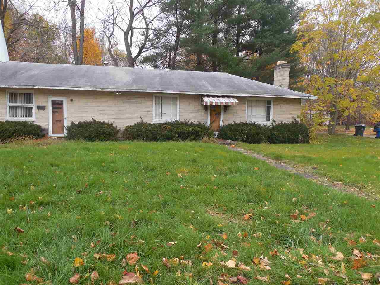 209 S Fifth St, Plymouth, IN 46563 photo 3