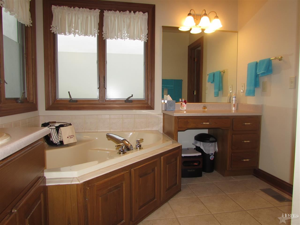 8350 W 250 N, Larwill, IN 46764 photo 16