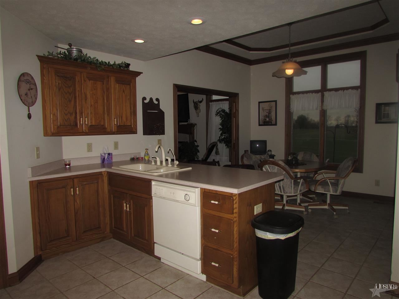 8350 W 250 N, Larwill, IN 46764 photo 6