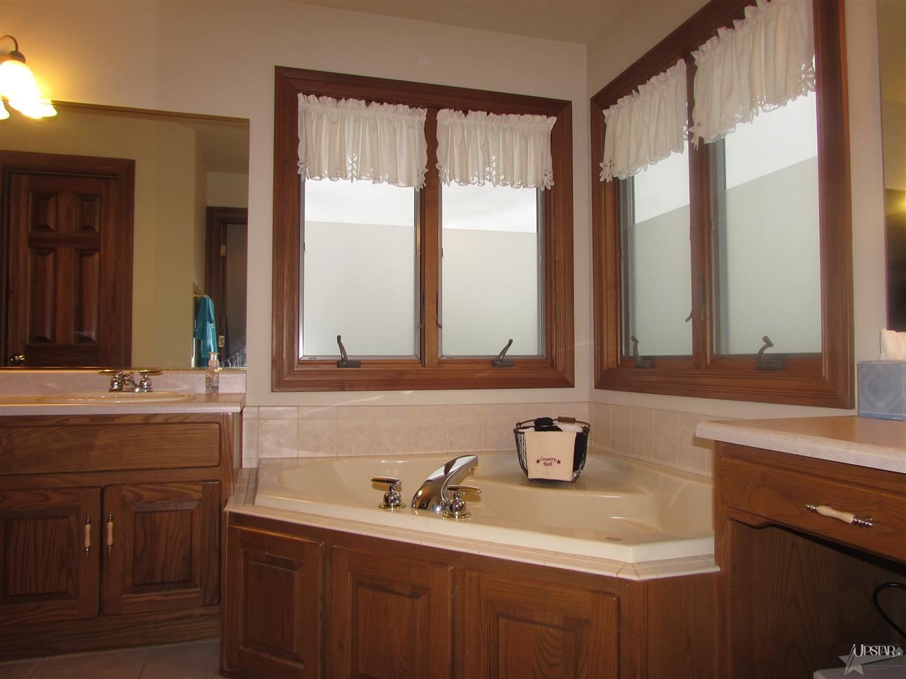 8350 W 250 N, Larwill, IN 46764 photo 17