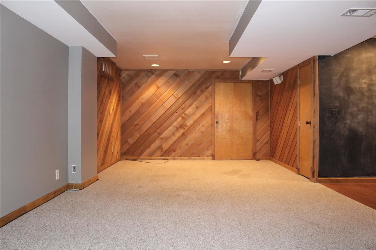 2208 Dusseldorf Dr, Evansville, IN 47711 photo 4