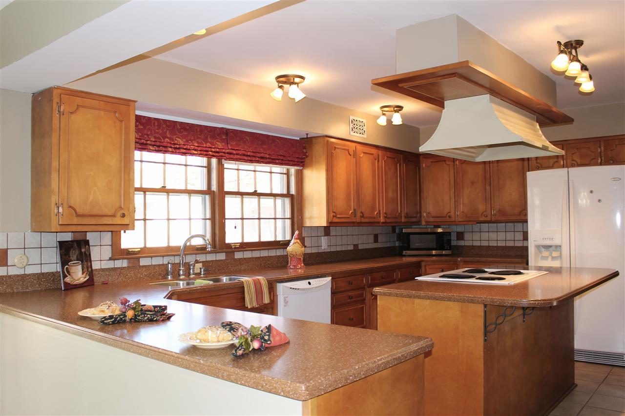 2208 Dusseldorf Dr, Evansville, IN 47711 photo 9