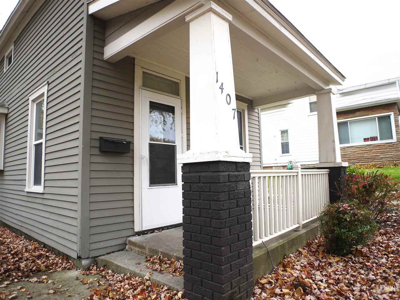 1407 Spring St, Fort Wayne, IN 46808 photo 2
