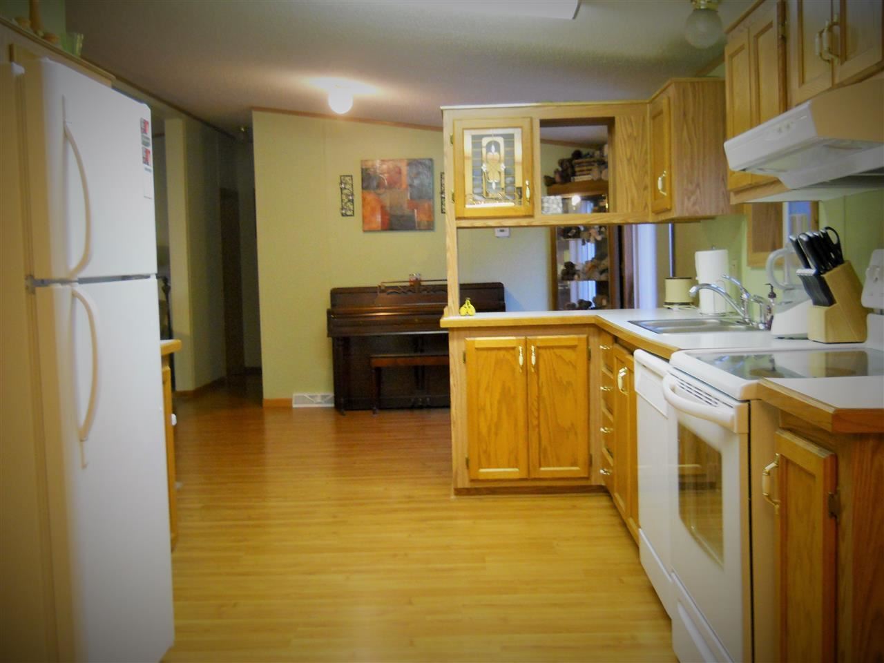 911 E South D St, Gas City, IN 46933 photo 7