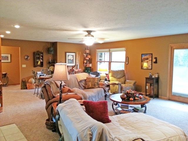 8600 E Windsor Rd, Selma, IN 47383 photo 5