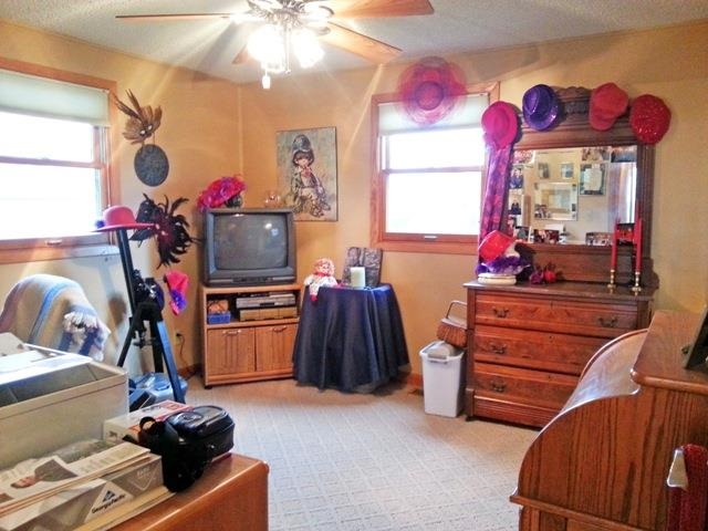 8600 E Windsor Rd, Selma, IN 47383 photo 12