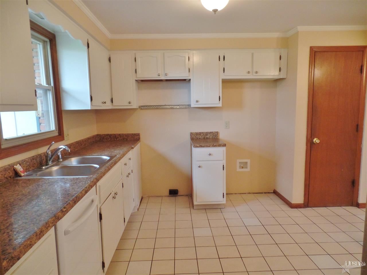 8419 Covington Rd, Fort Wayne, IN 46804 photo 4