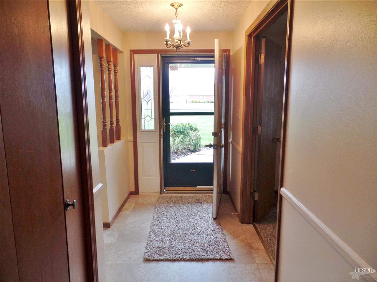 8419 Covington Rd, Fort Wayne, IN 46804 photo 3