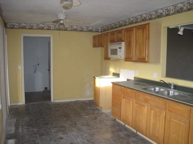 1933 S Dixon Rd, Kokomo, IN 46902 photo 4