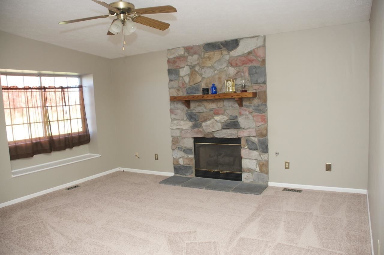 27690 Cobblestone Way, Elkhart, IN 46514 photo 2