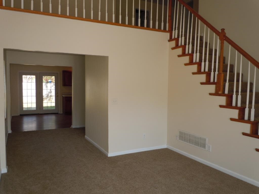 8020 Alexandra Ln, Newburgh, IN 47630 photo 4