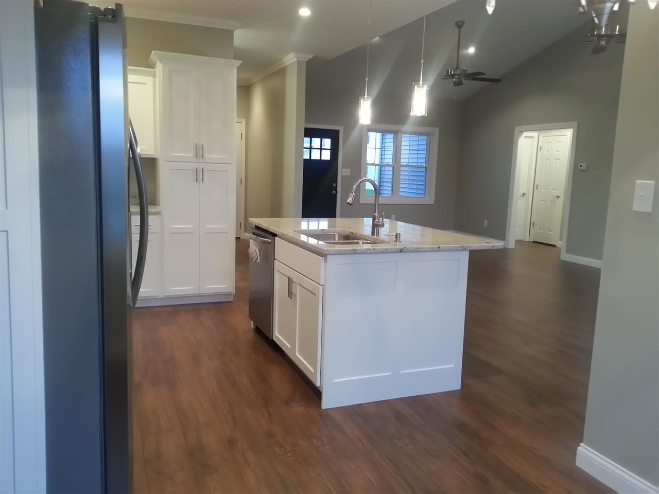 306 E Flora St, Washington, IN 47501 photo 8