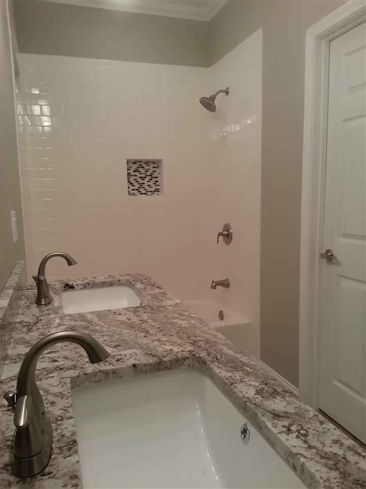 306 E Flora St, Washington, IN 47501 photo 13