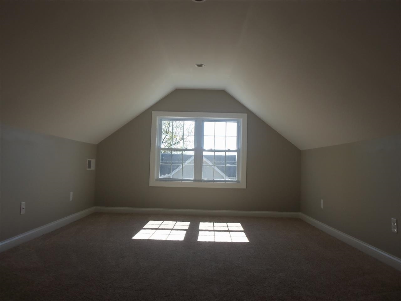 306 E Flora St, Washington, IN 47501 photo 14
