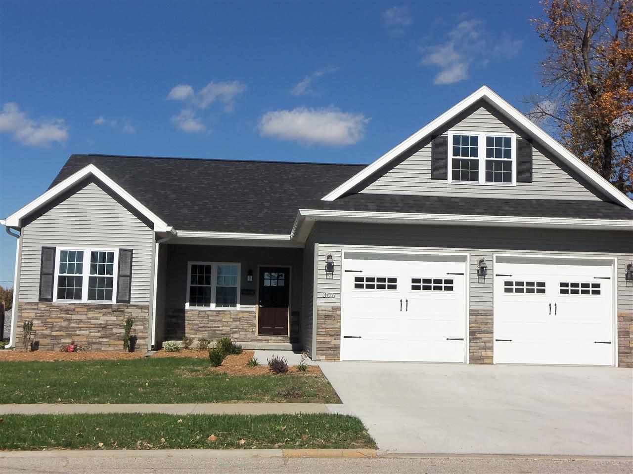 306 E Flora St, Washington, IN 47501 photo 1