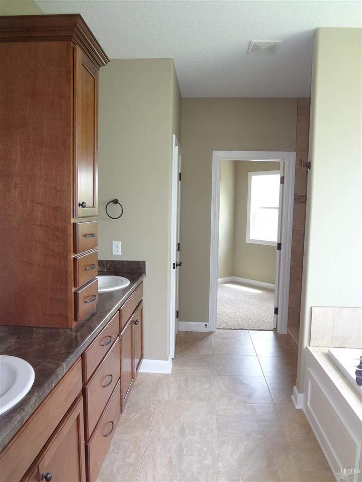1517 White Coral Ct, Fort Wayne, IN 46814 photo 12