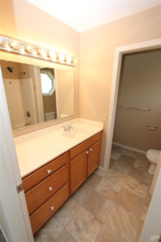 25541 Bayberry Ct, Elkhart, IN 46517 photo 6