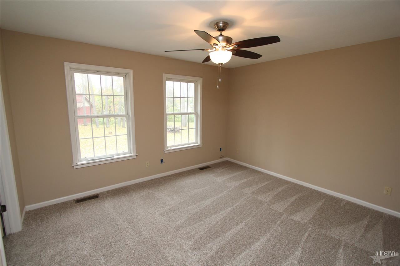 25541 Bayberry Ct, Elkhart, IN 46517 photo 5