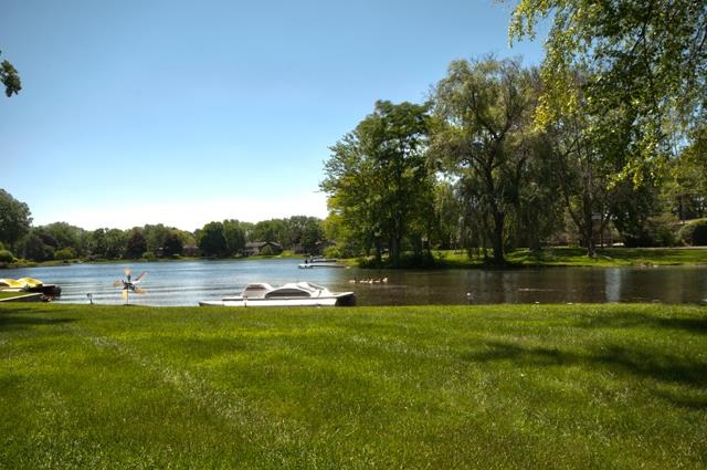 3007 Twin Pines Pt, Elkhart, IN 46514 photo 3