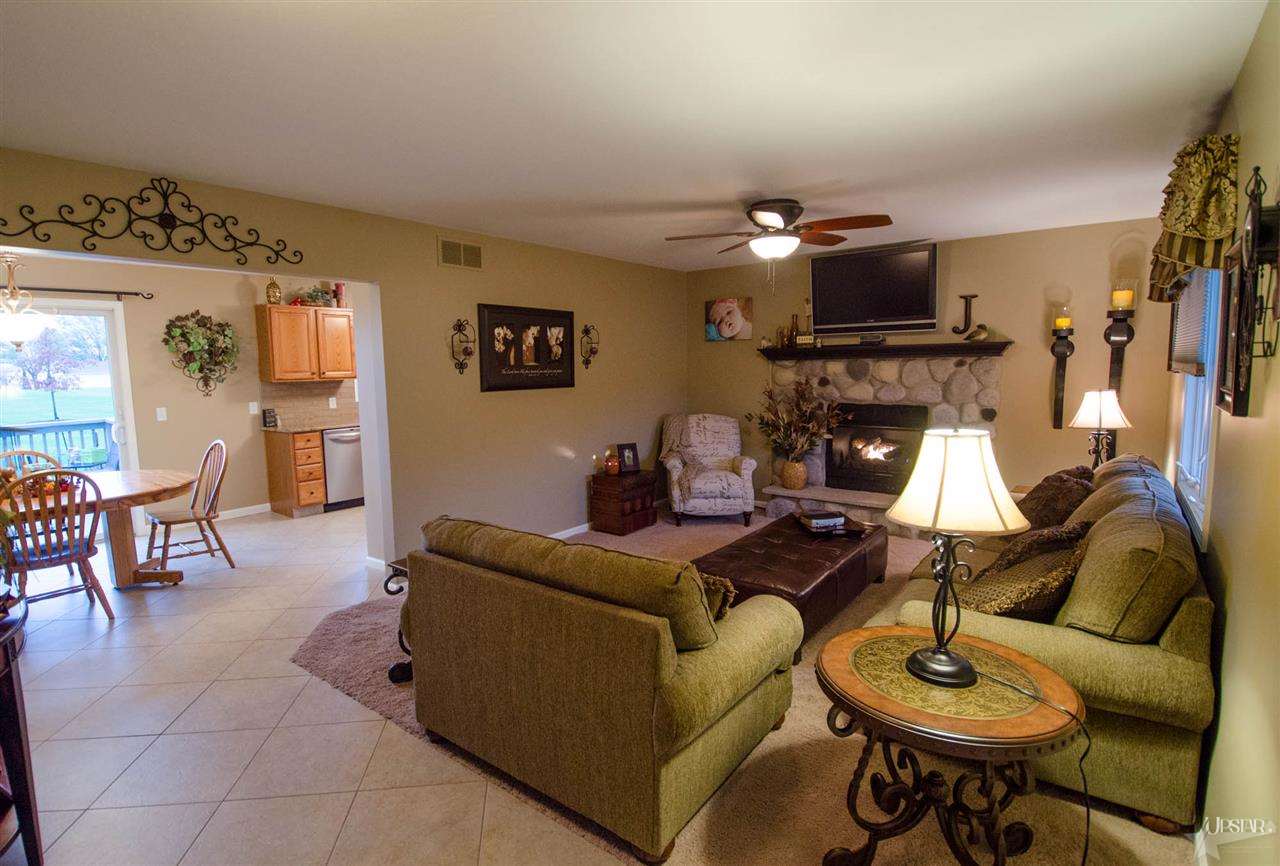 1257 S Wolf Rd, Columbia City, IN 46725 photo 6