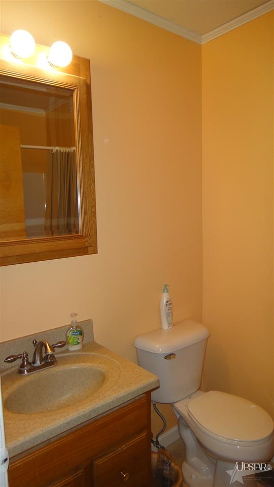 876 E Water St, Berne, IN 46711 photo 13
