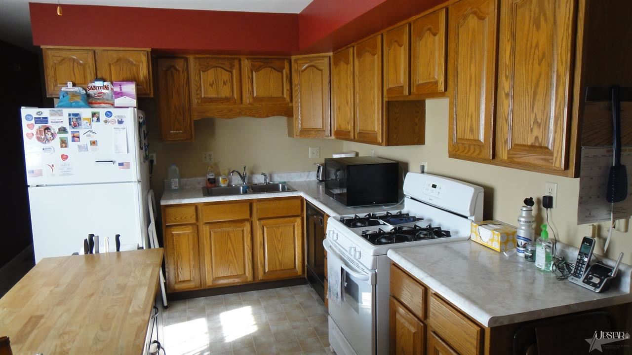 876 E Water St, Berne, IN 46711 photo 7