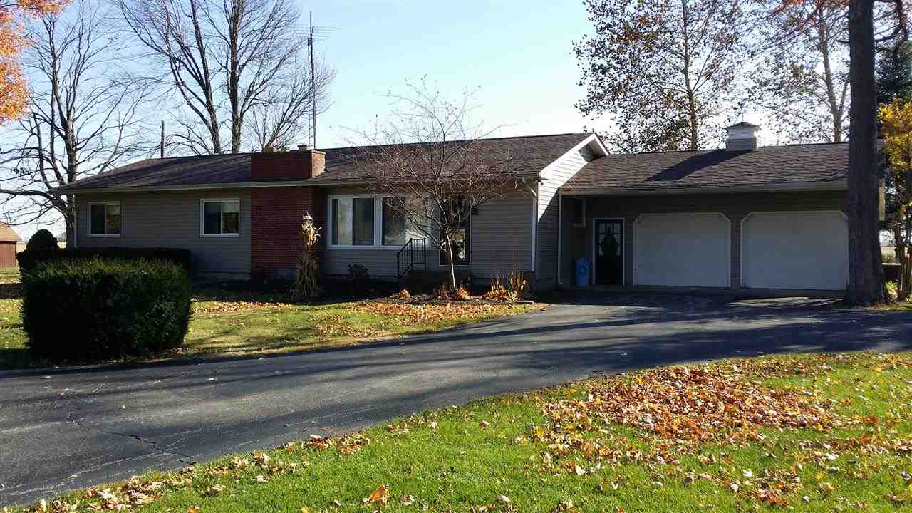 209 E Clark, Flora, IN 46929 photo 3