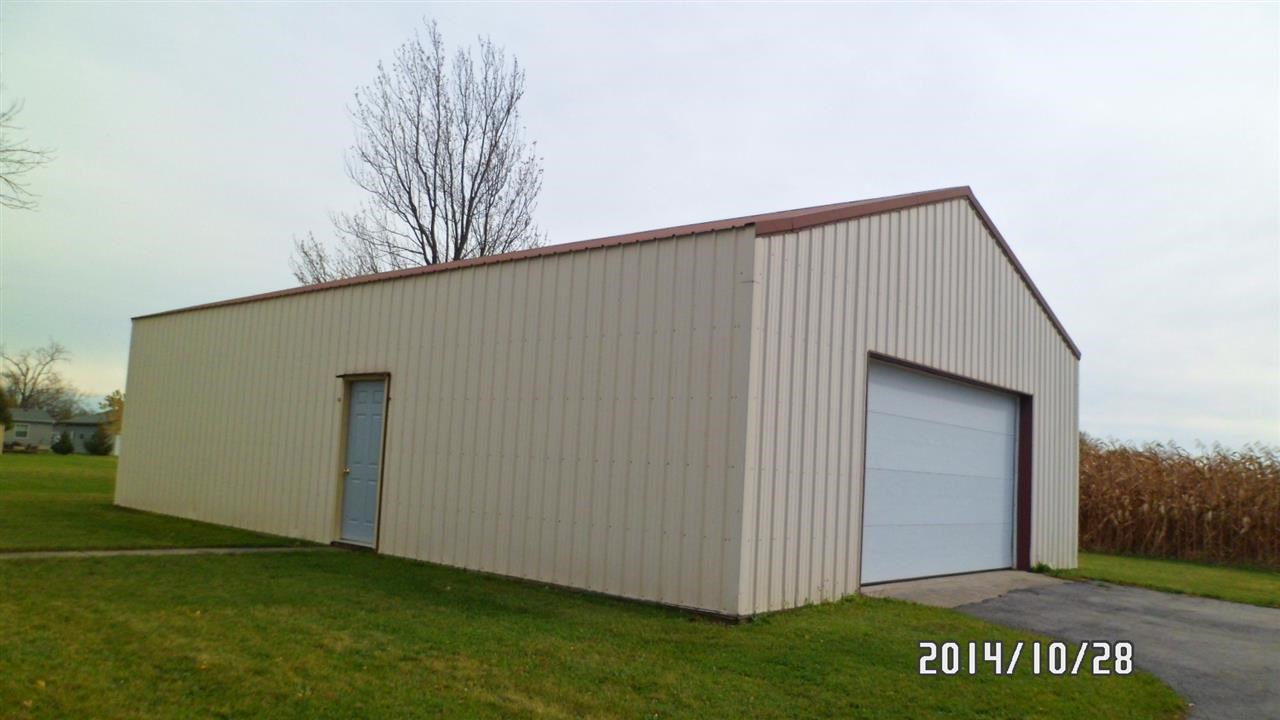 915 W Mill St, Ossian, IN 46777 photo 3