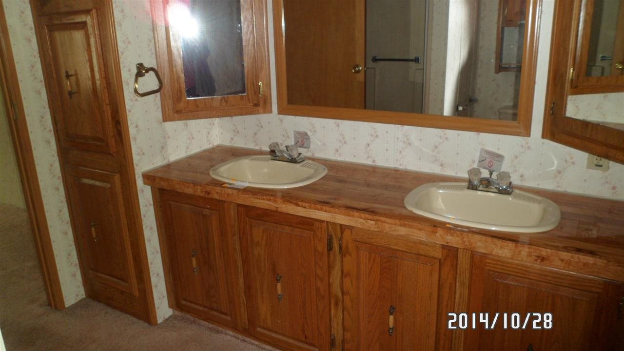 915 W Mill St, Ossian, IN 46777 photo 20