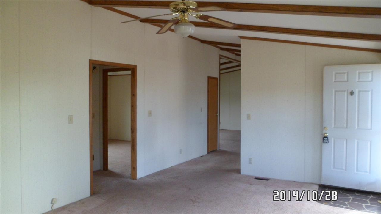 915 W Mill St, Ossian, IN 46777 photo 8
