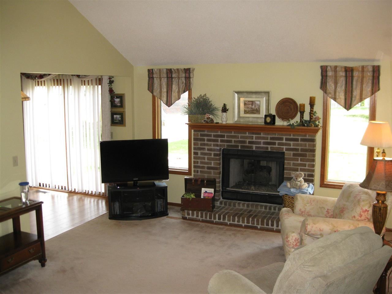 6018 Arapaho Trl, Fort Wayne, IN 46825 photo 9
