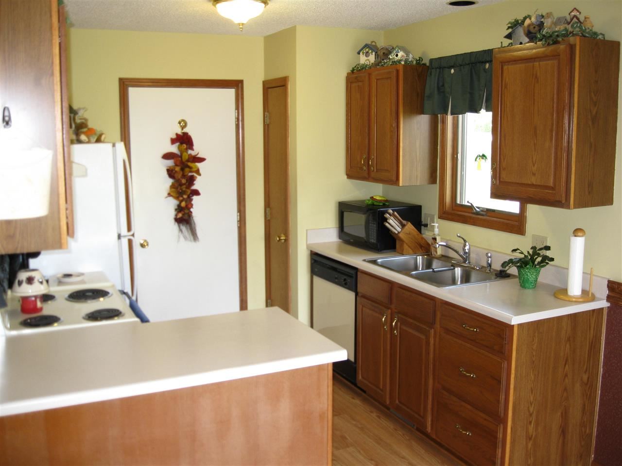 6018 Arapaho Trl, Fort Wayne, IN 46825 photo 8