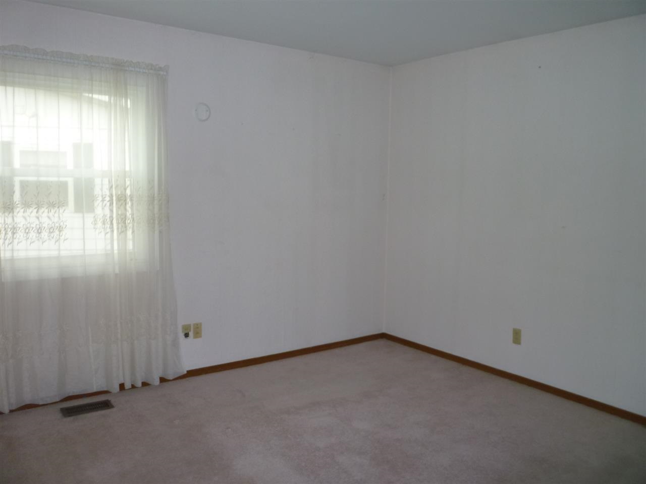 1908 Chartres Ct, Kokomo, IN 46902 photo 4