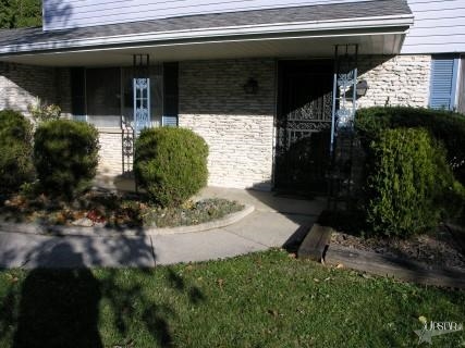 5821 Waycross Dr, Fort Wayne, IN 46816 photo 2