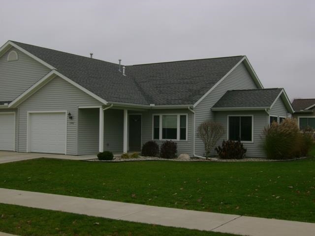 1942 Vixen Ln, Warsaw, IN 46582 photo 1
