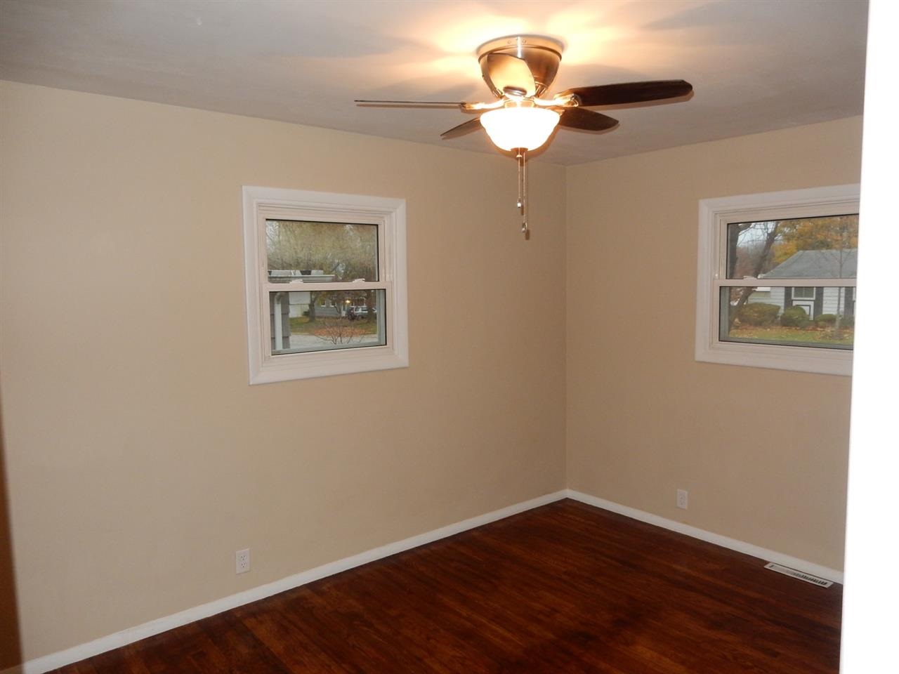 4045 York Rd, South Bend, IN 46614 photo 6