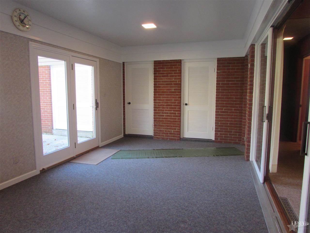 460 W Gates Rd, Columbia City, IN 46725 photo 18