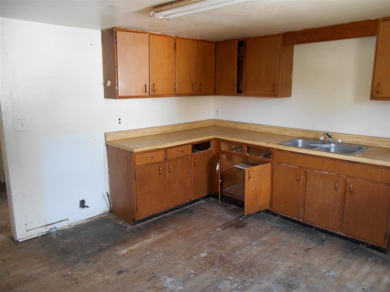 421 S Race St, Princeton, IN 47670 photo 10