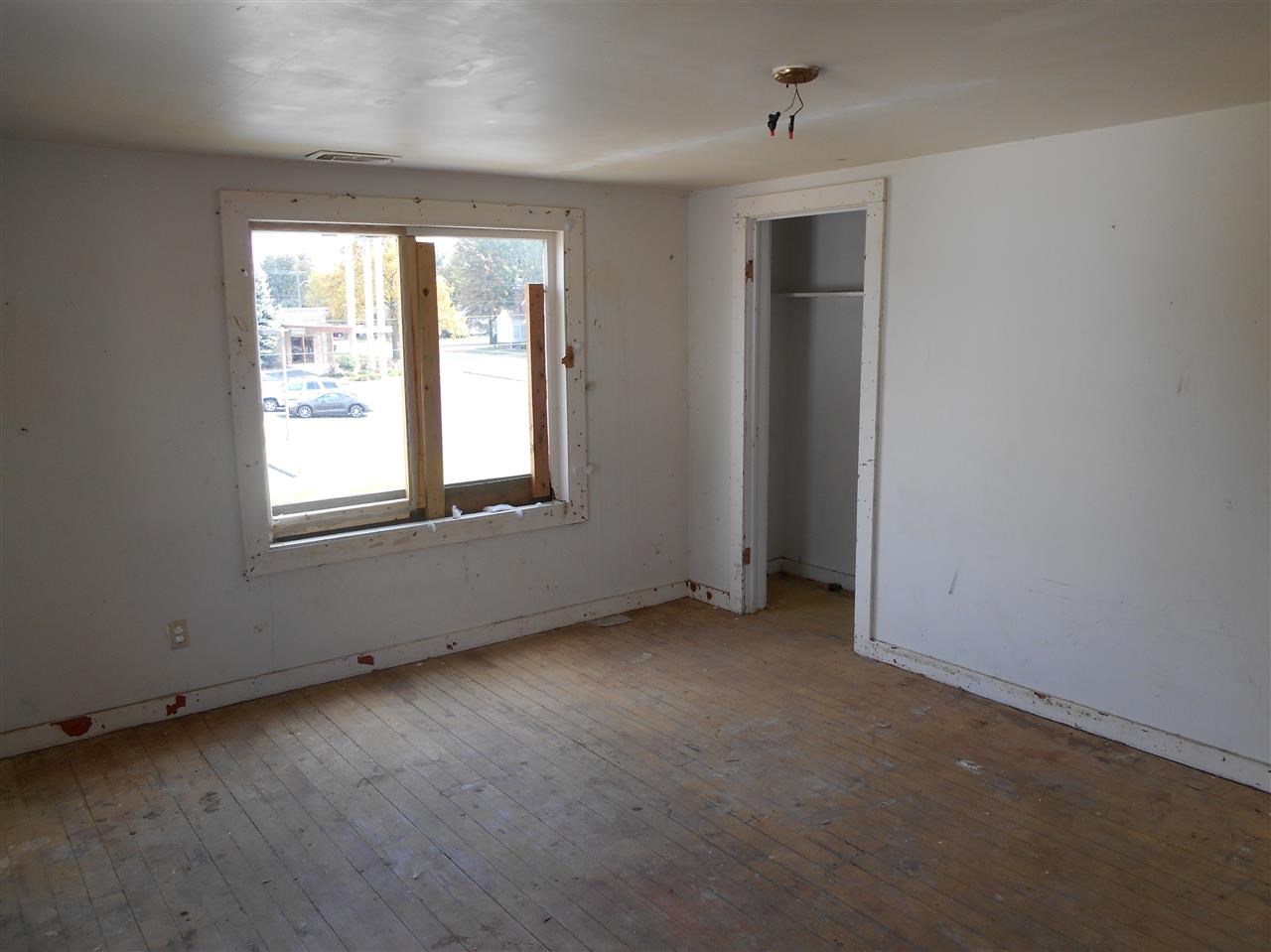 421 S Race St, Princeton, IN 47670 photo 11