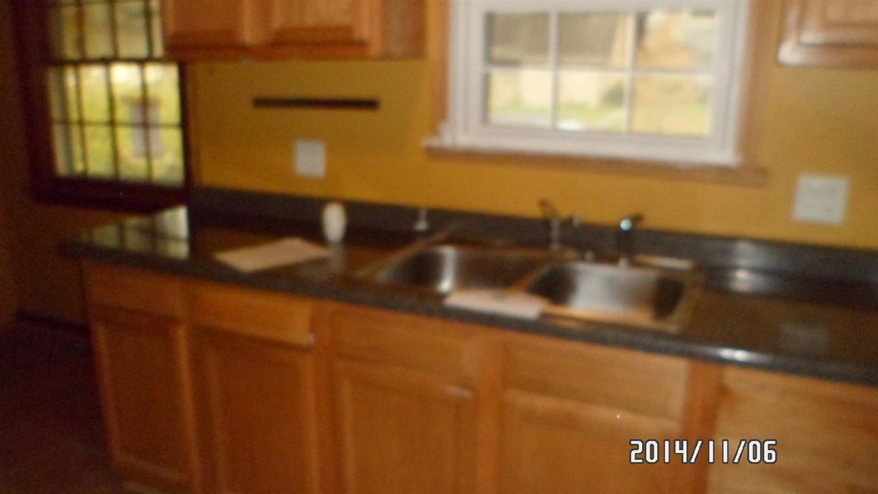 4209 Oliver St, Fort Wayne, IN 46806 photo 4