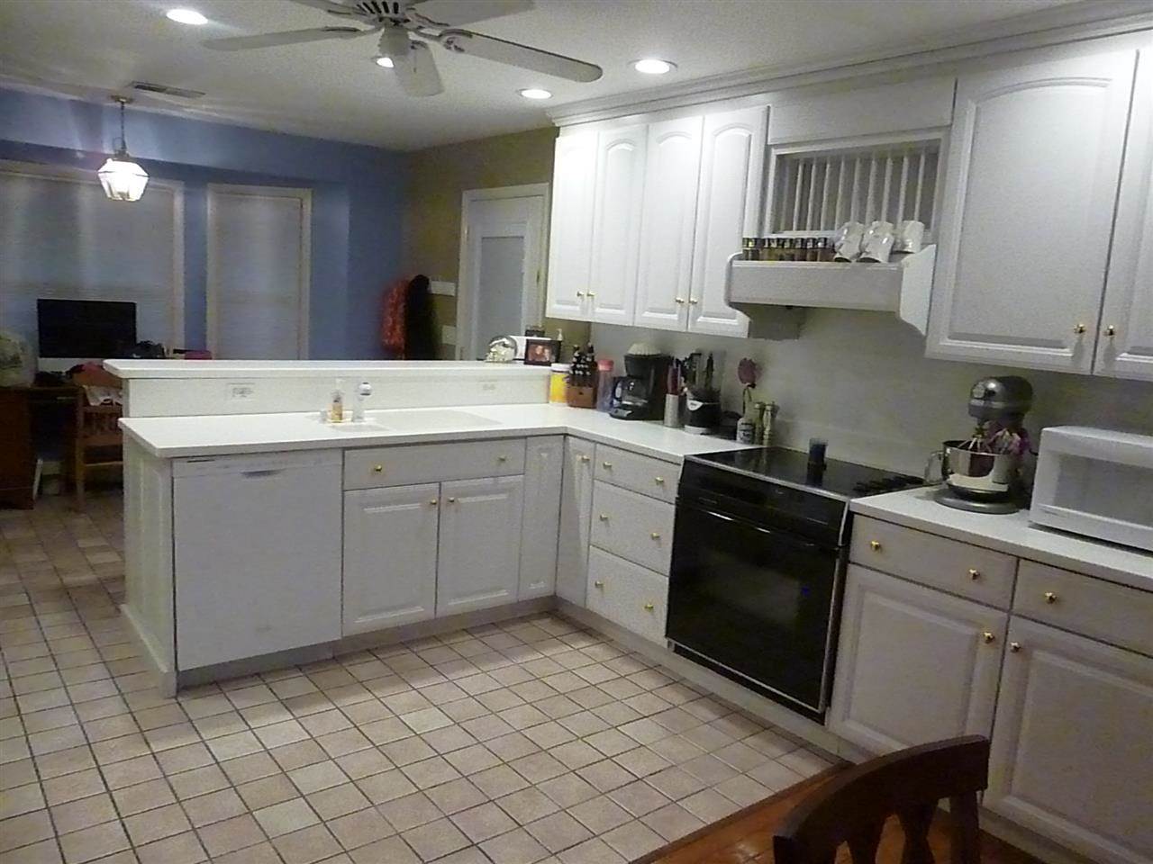 615 Mels Dr, Evansville, IN 47712 photo 6