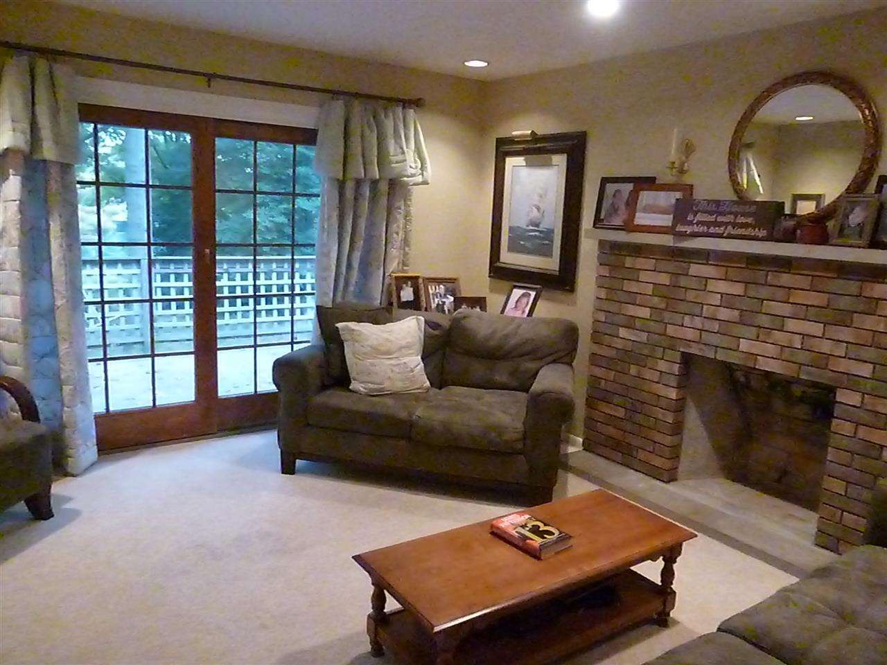 615 Mels Dr, Evansville, IN 47712 photo 4