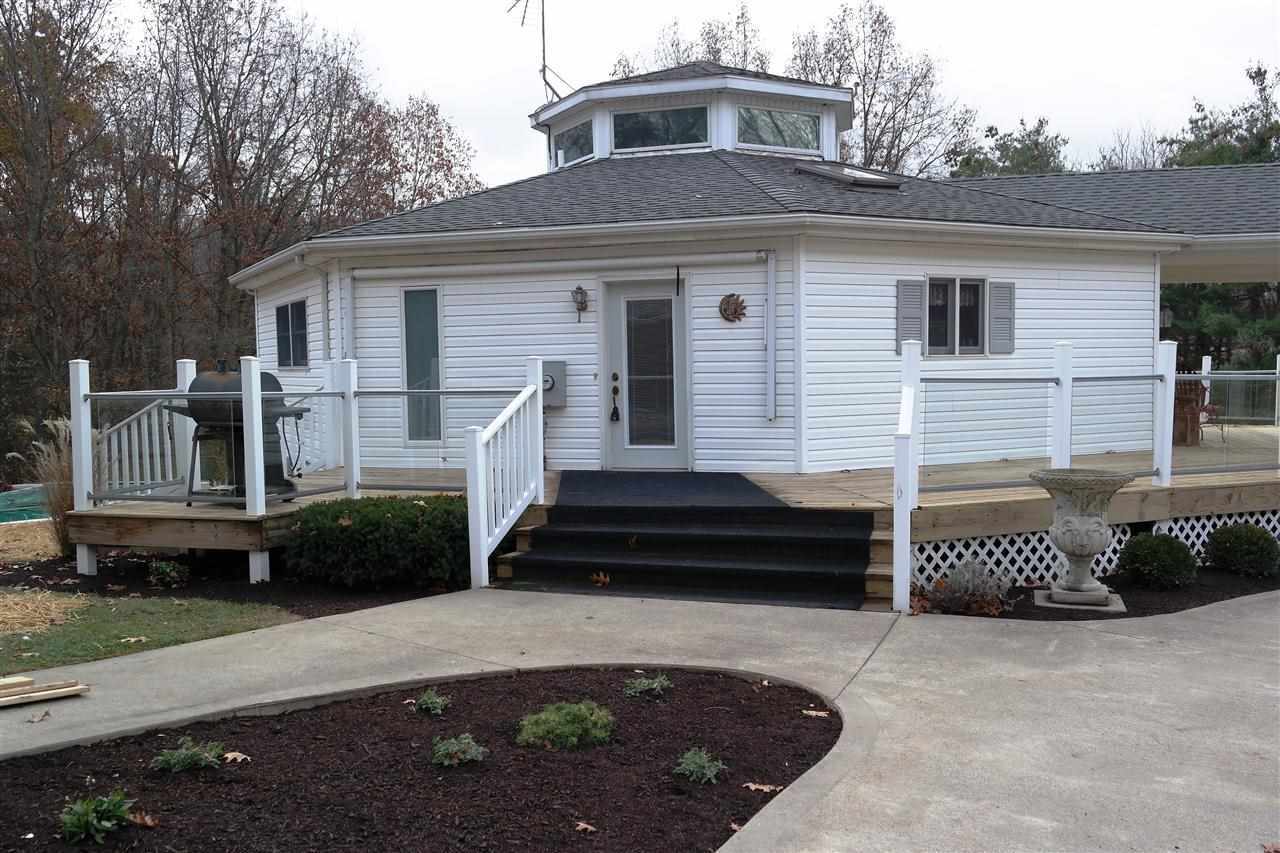 8460 E 1000 N, Kendallville, IN 46755 photo 5